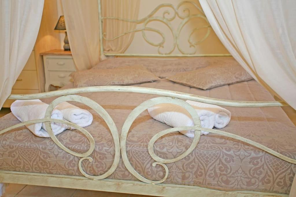 On The Beach Apartments Хора-Сфакион Экстерьер фото